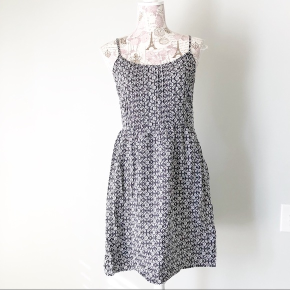 Old Navy Dresses & Skirts - Black and white floral sundress
